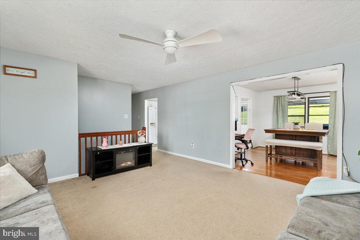 1475 Markham Street photo 7