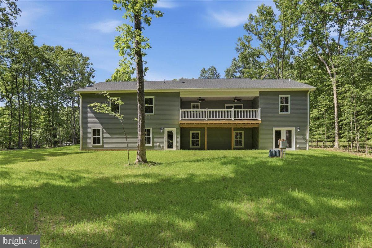 99 Lakeside Dr photo 5