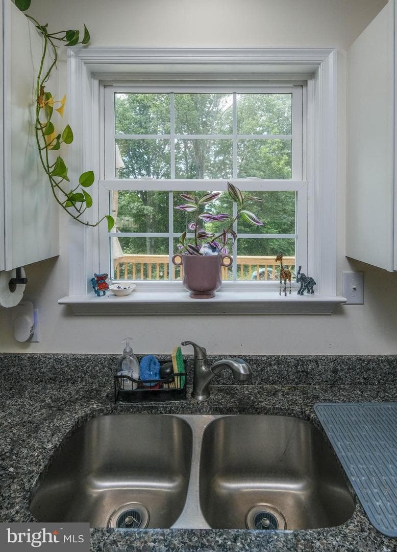 1099 High Top Road photo 17