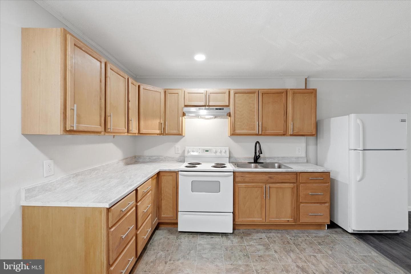 135 Beeden Lane photo 6