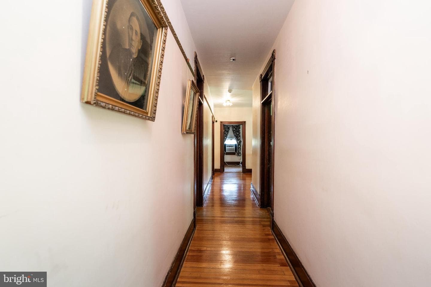 413 Grand Avenue photo 31