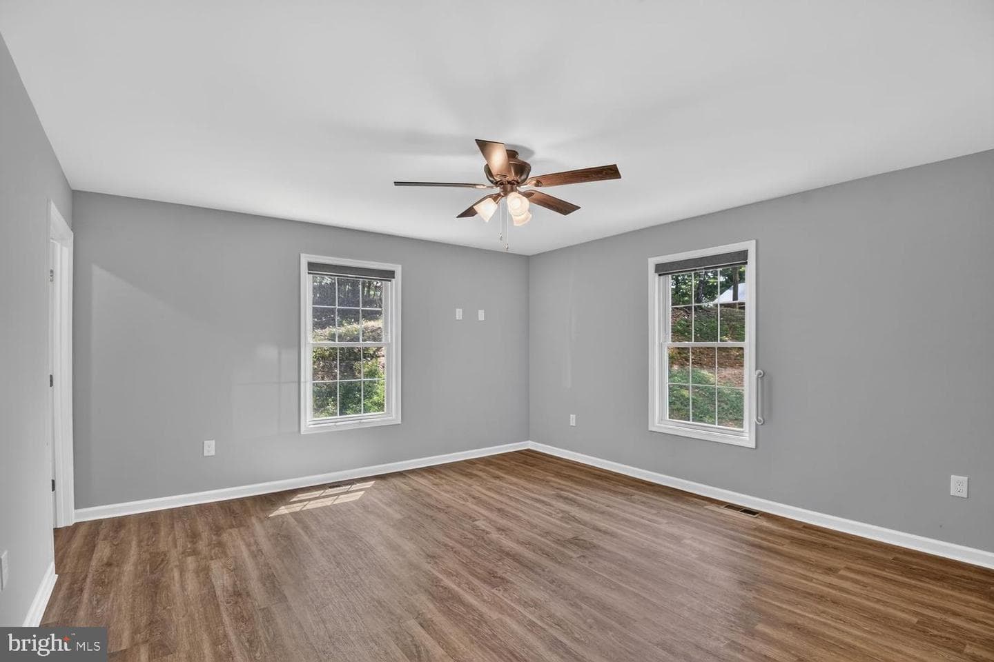 1674 Western Lane photo 35