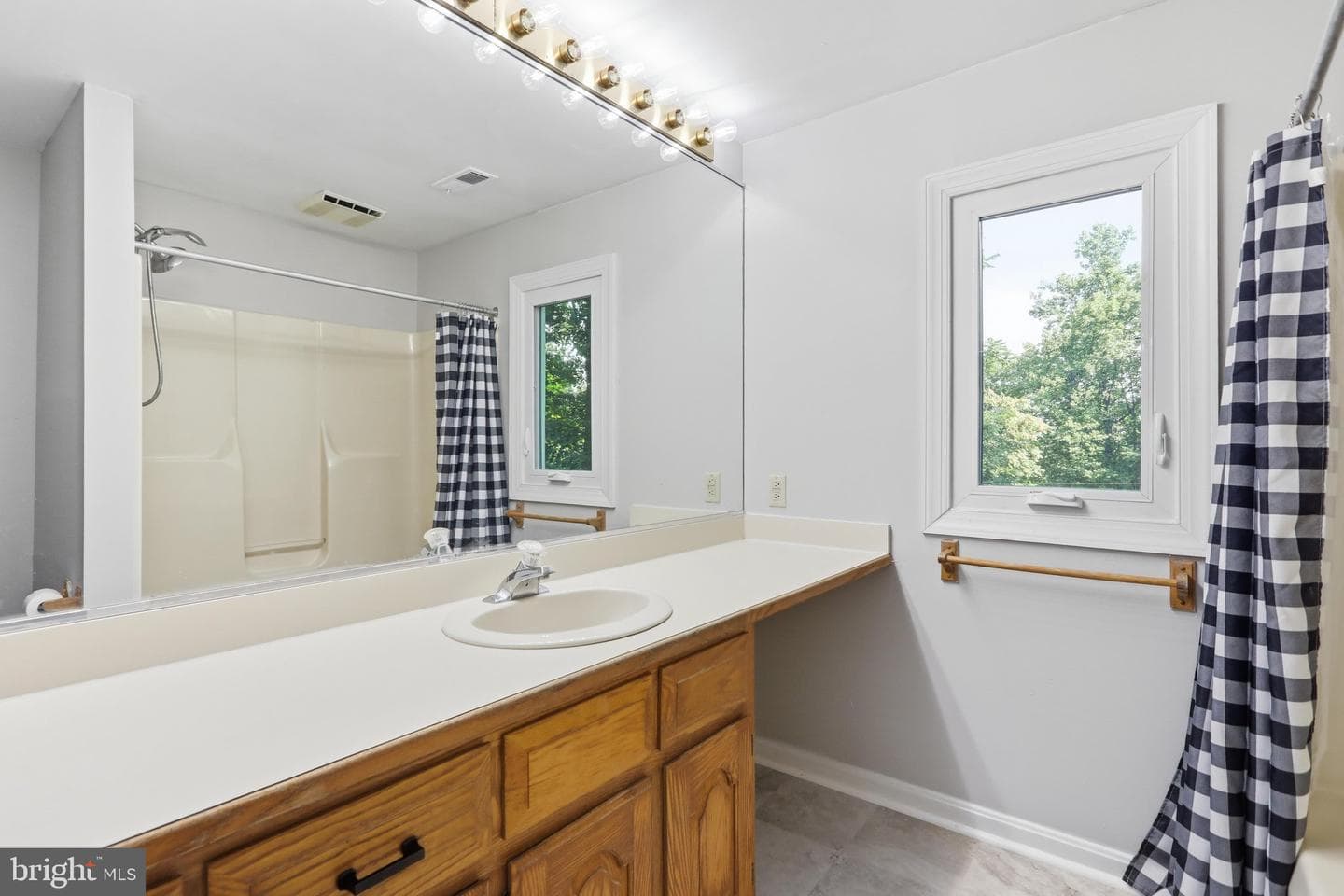 72 Long View Road photo 24