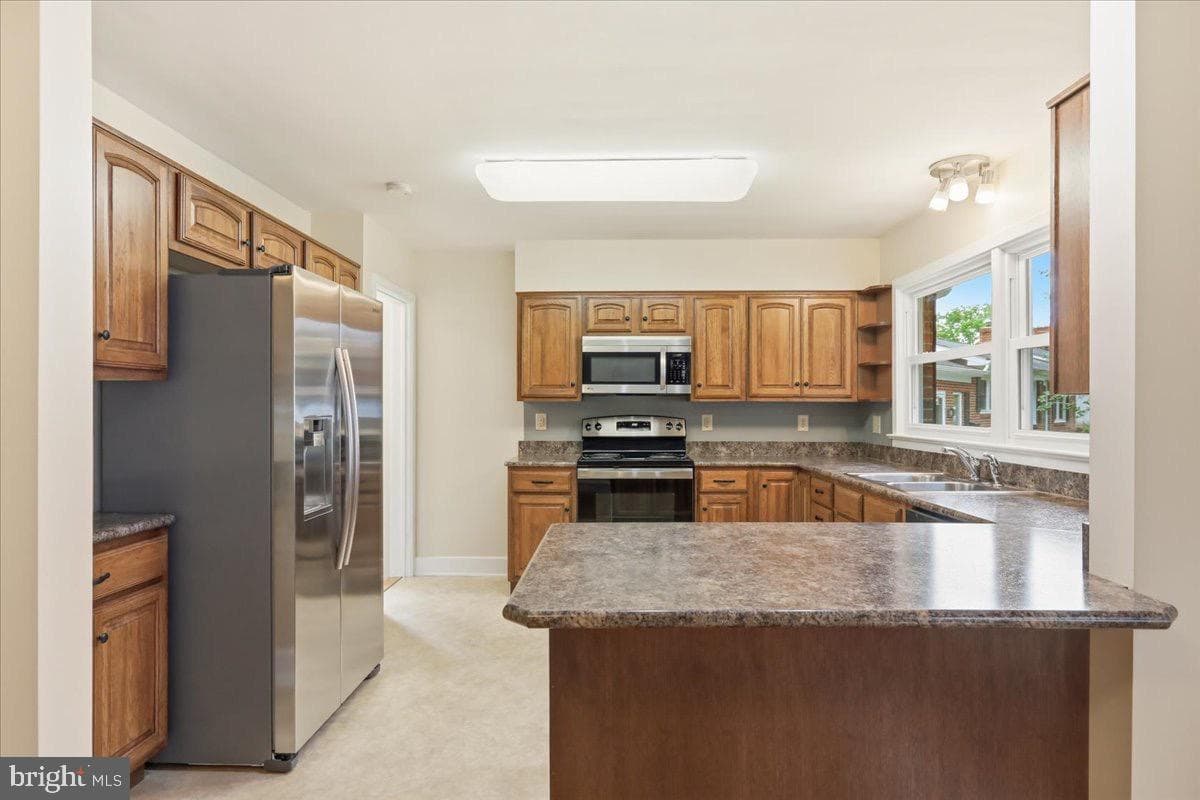 494 Hamilton Circle photo 10
