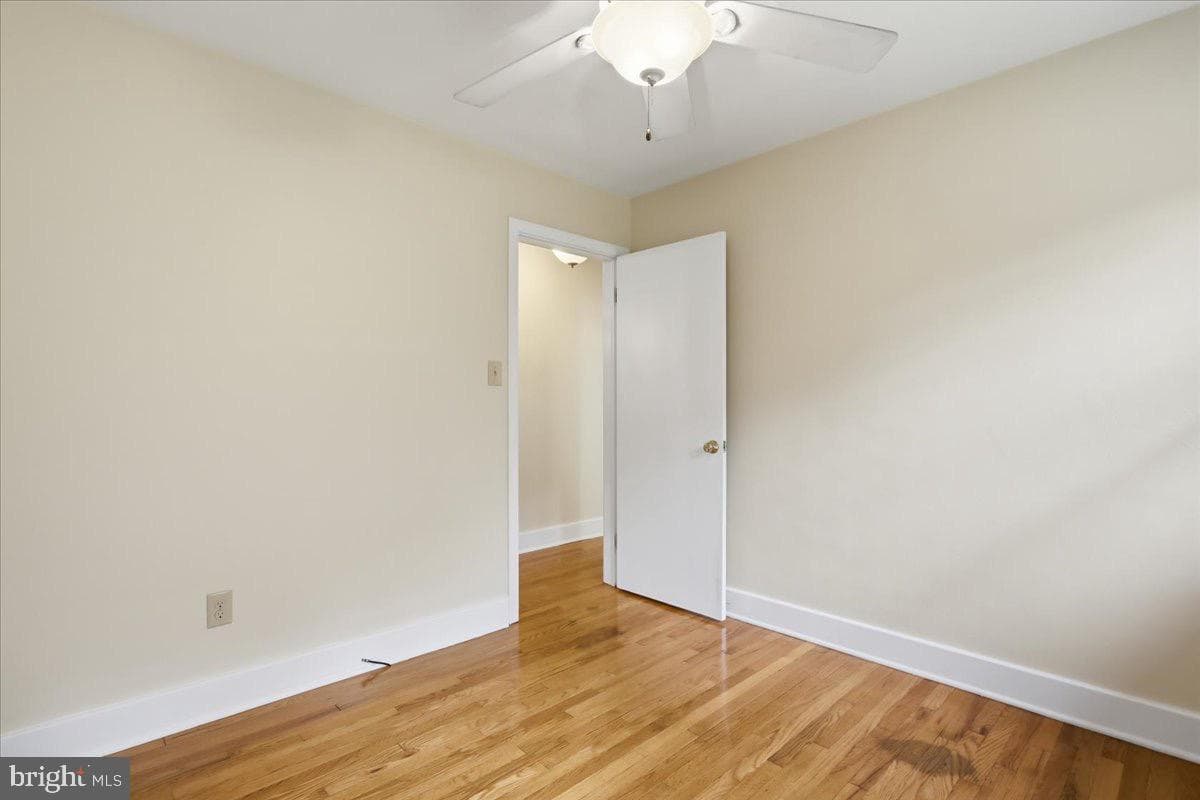 494 Hamilton Circle photo 17