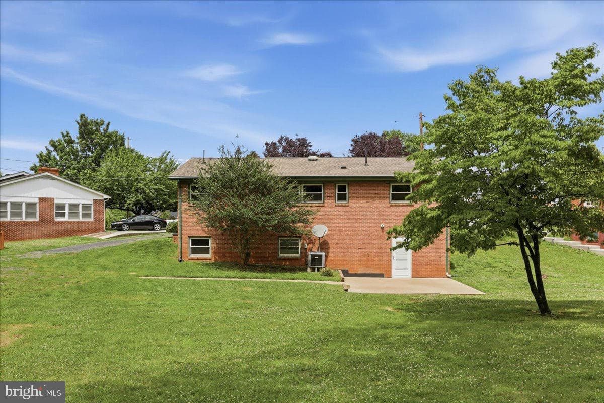 494 Hamilton Circle photo 33