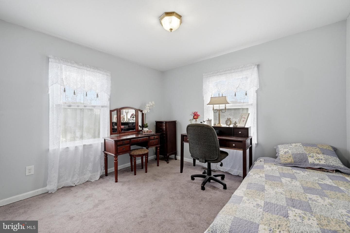 11 Ashlawn Court photo 29
