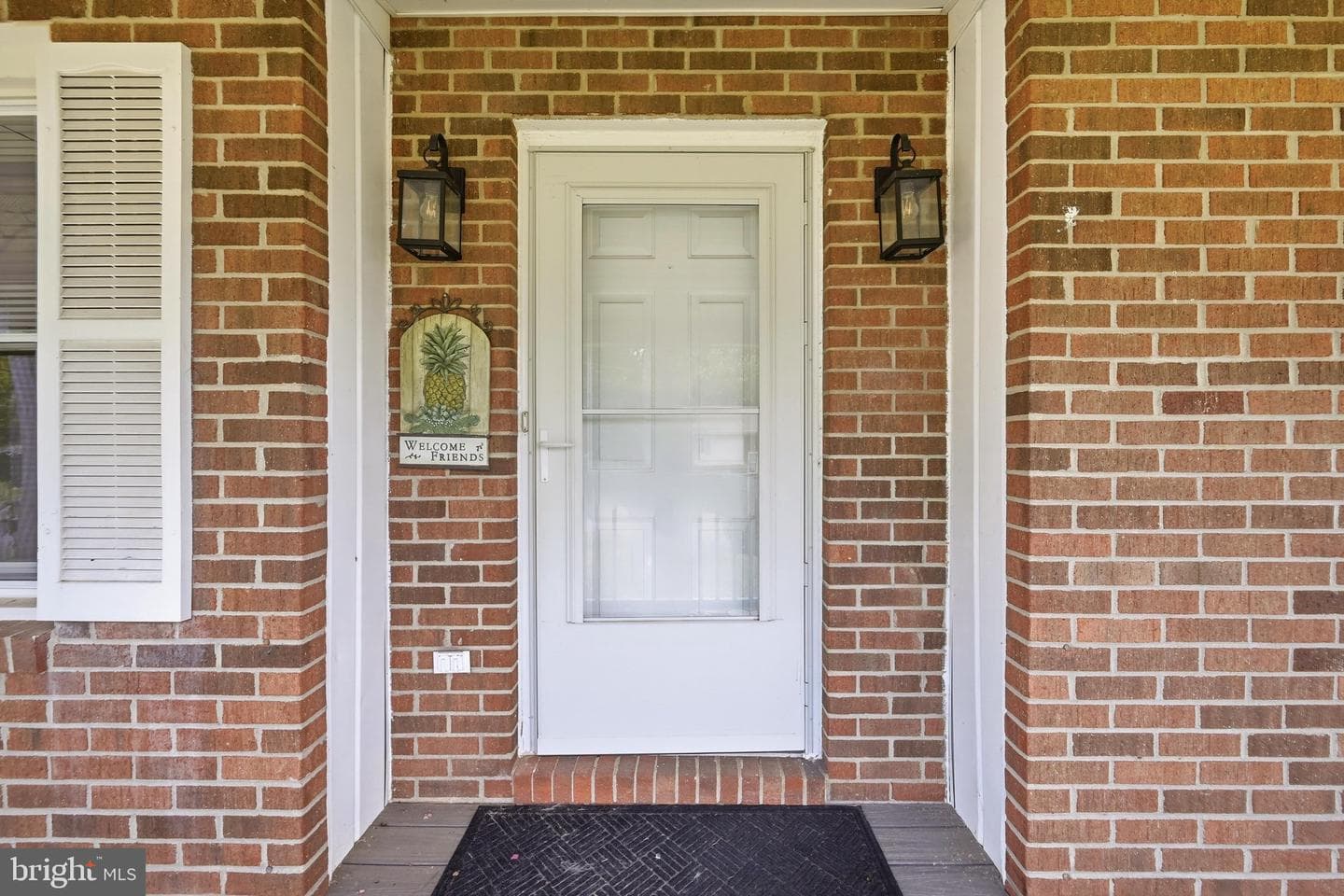 11 Ashlawn Court photo 6