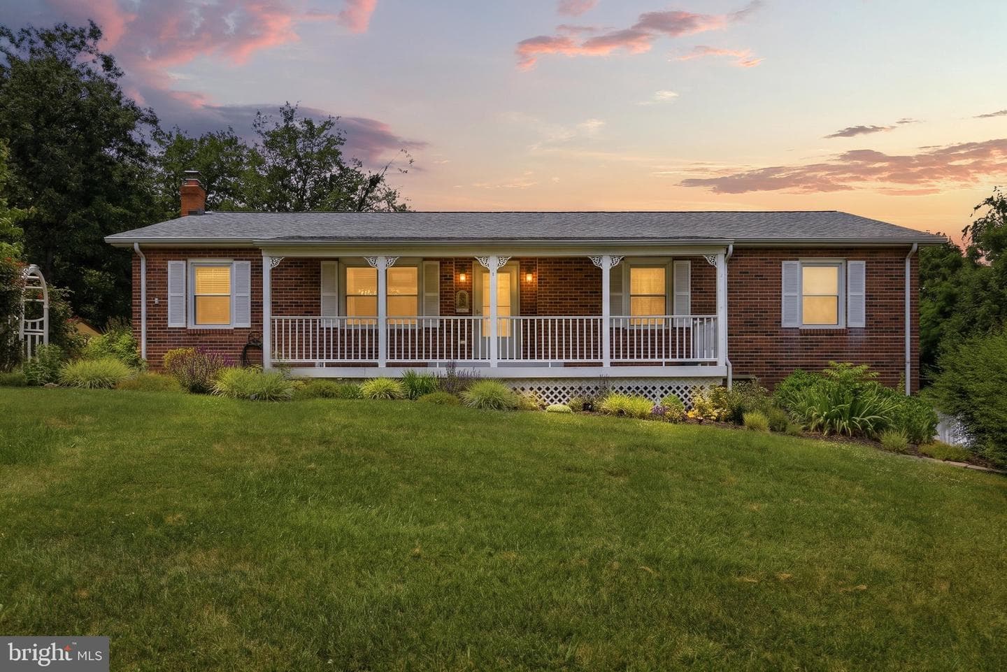 11 Ashlawn Court photo 69
