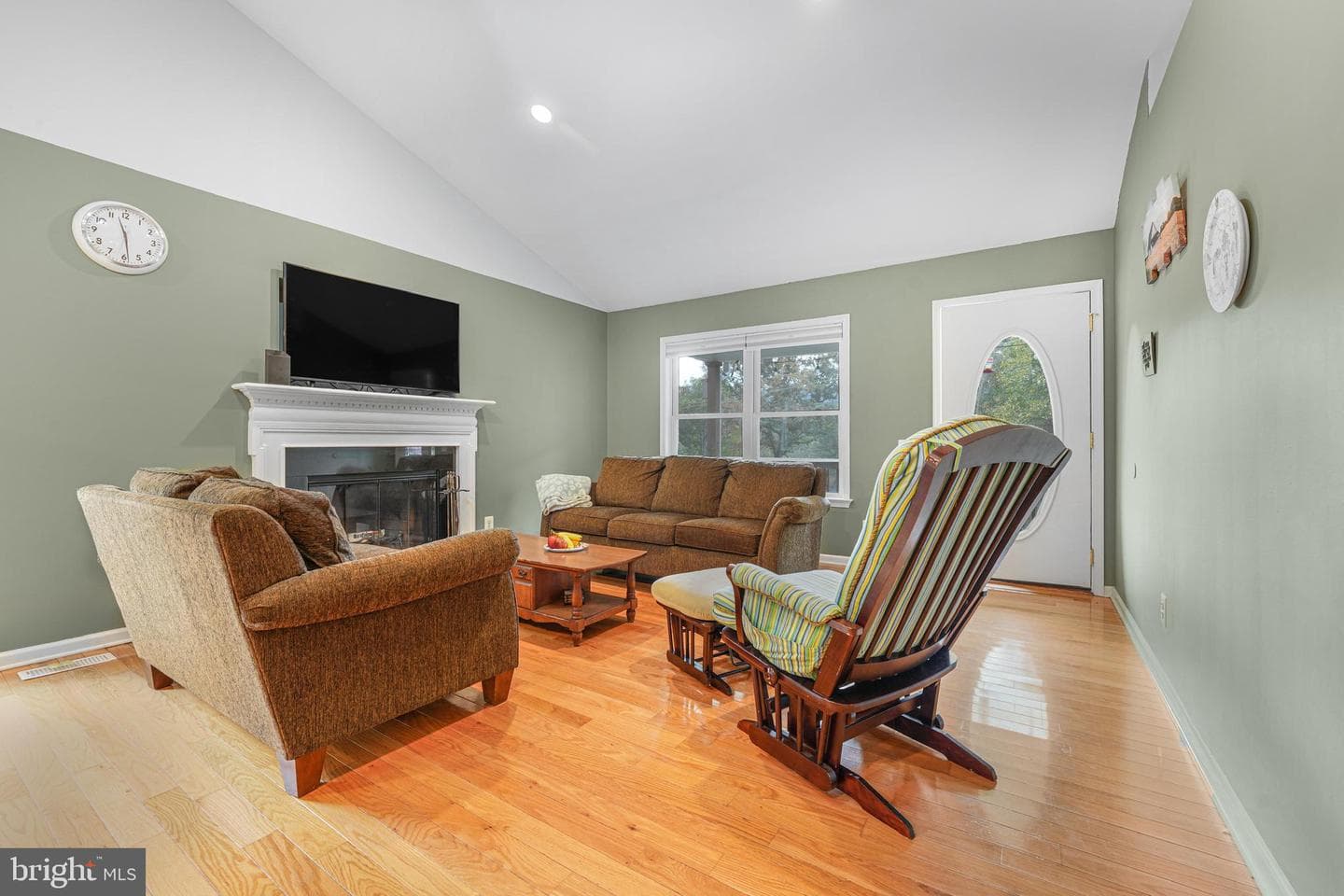 462 Gary Ln photo 15