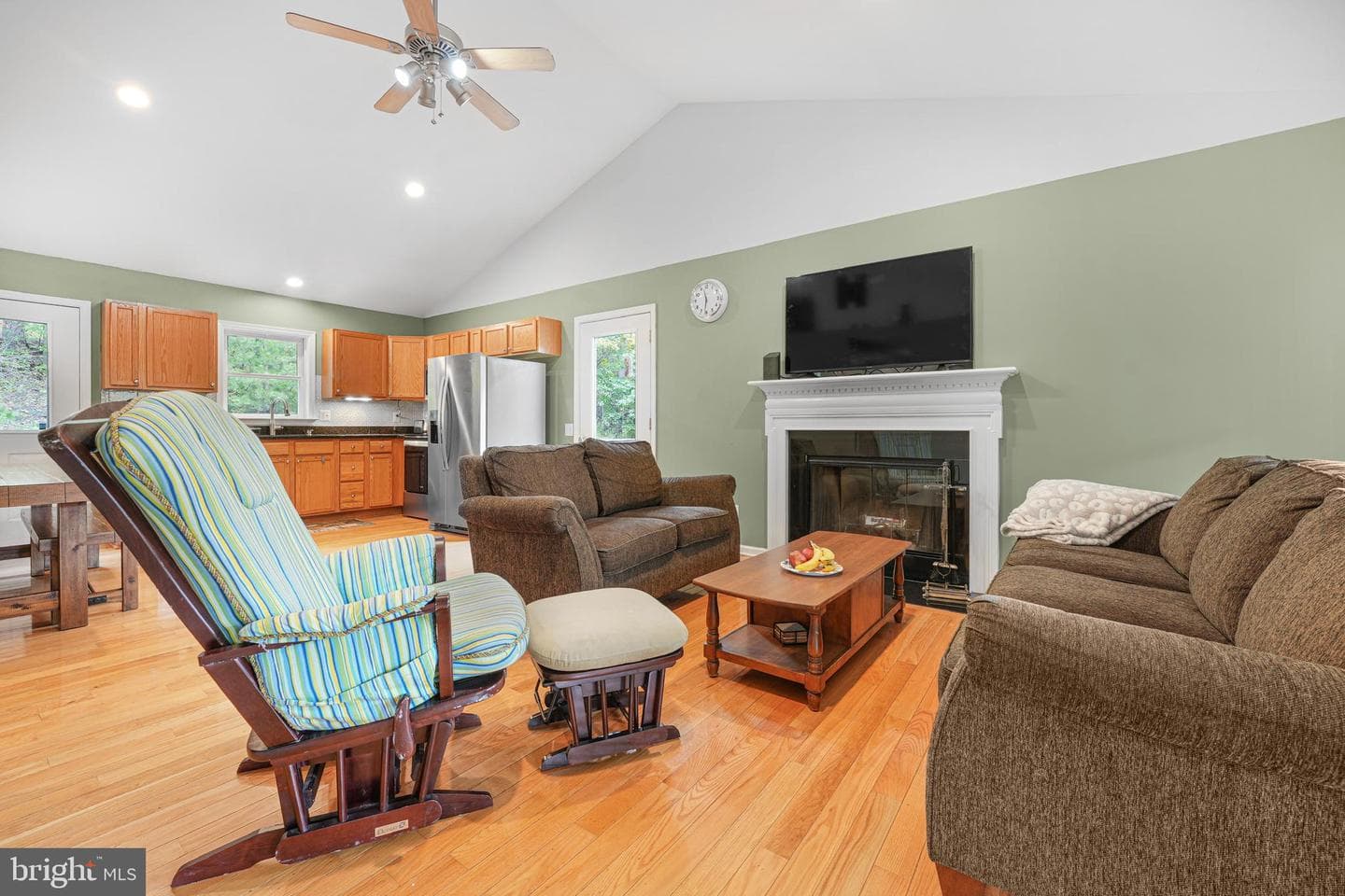 462 Gary Ln photo 16