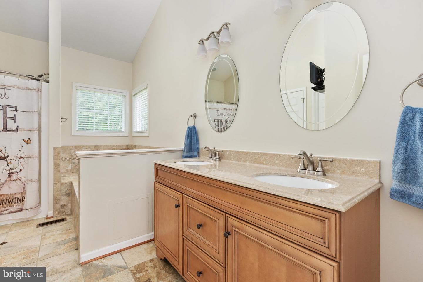 228 Mercys Drive photo 20