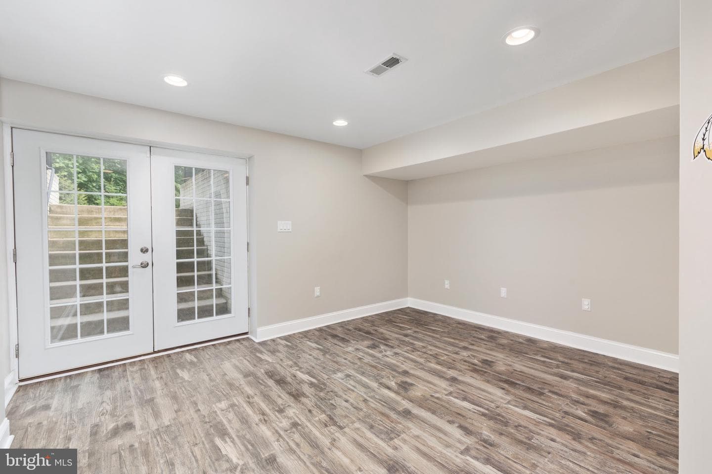 228 Mercys Drive photo 46