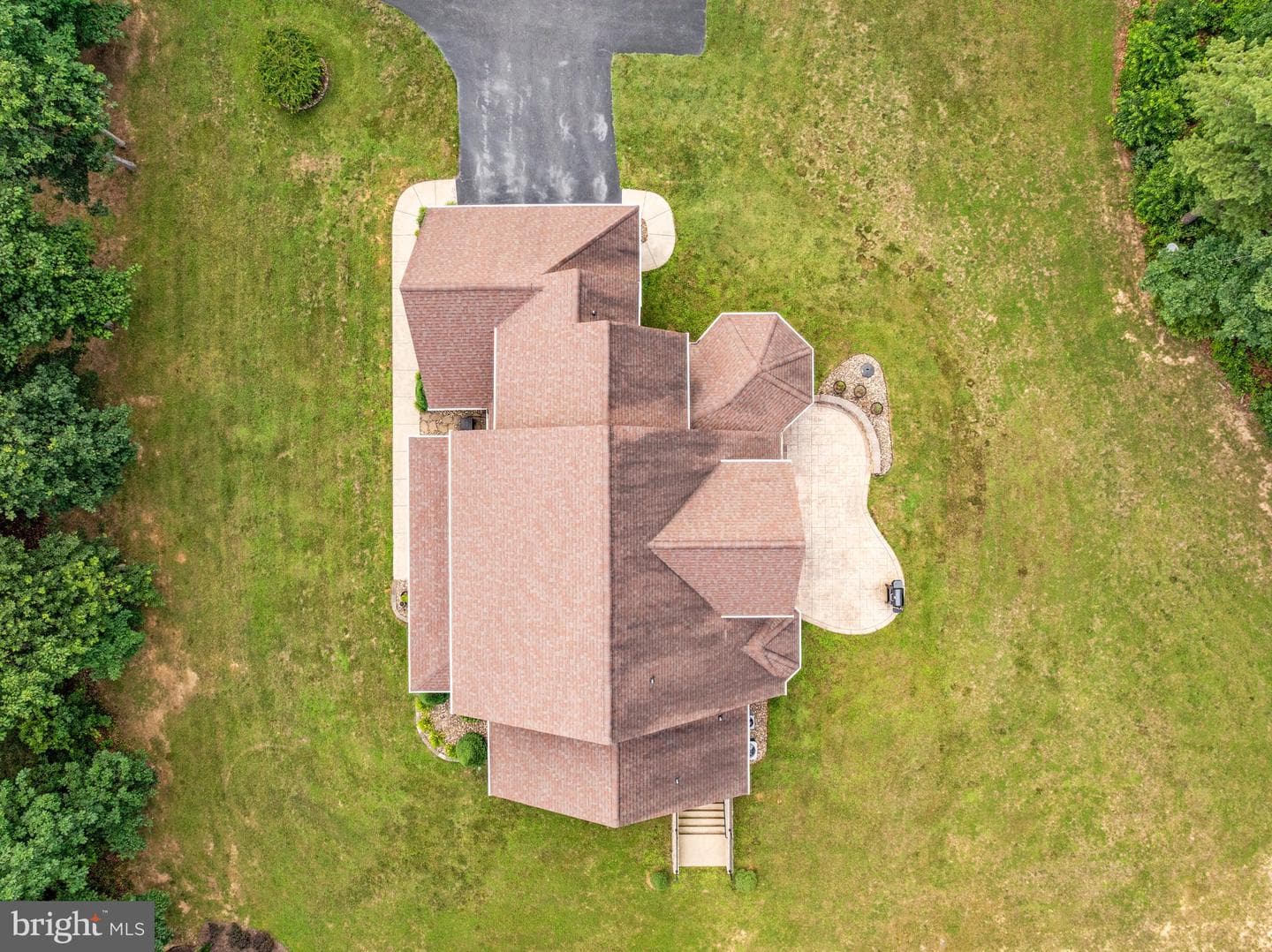 228 Mercys Drive photo 59