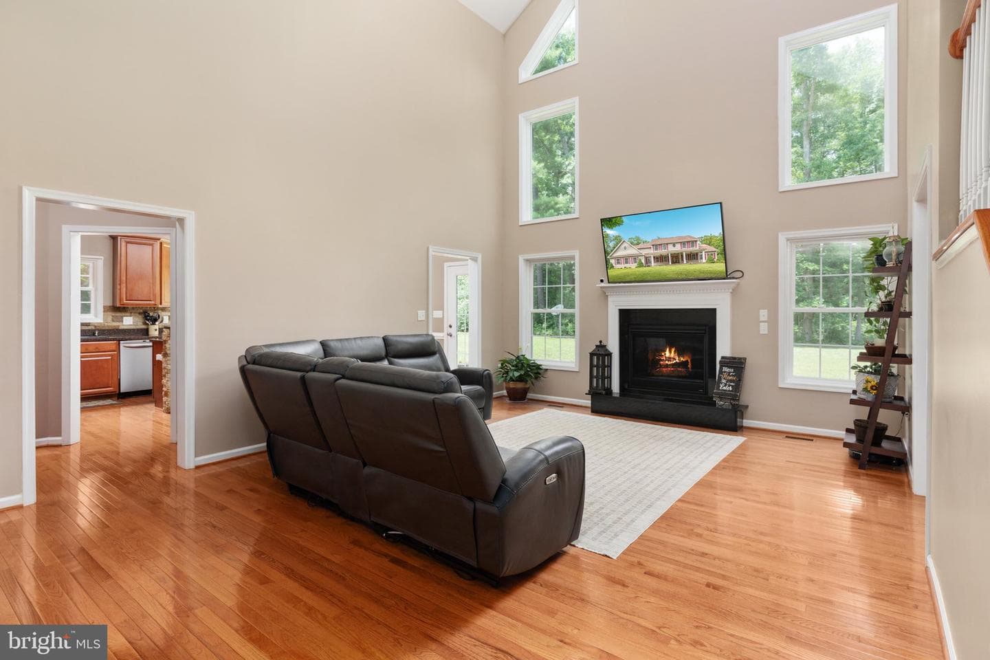 228 Mercys Drive photo 8