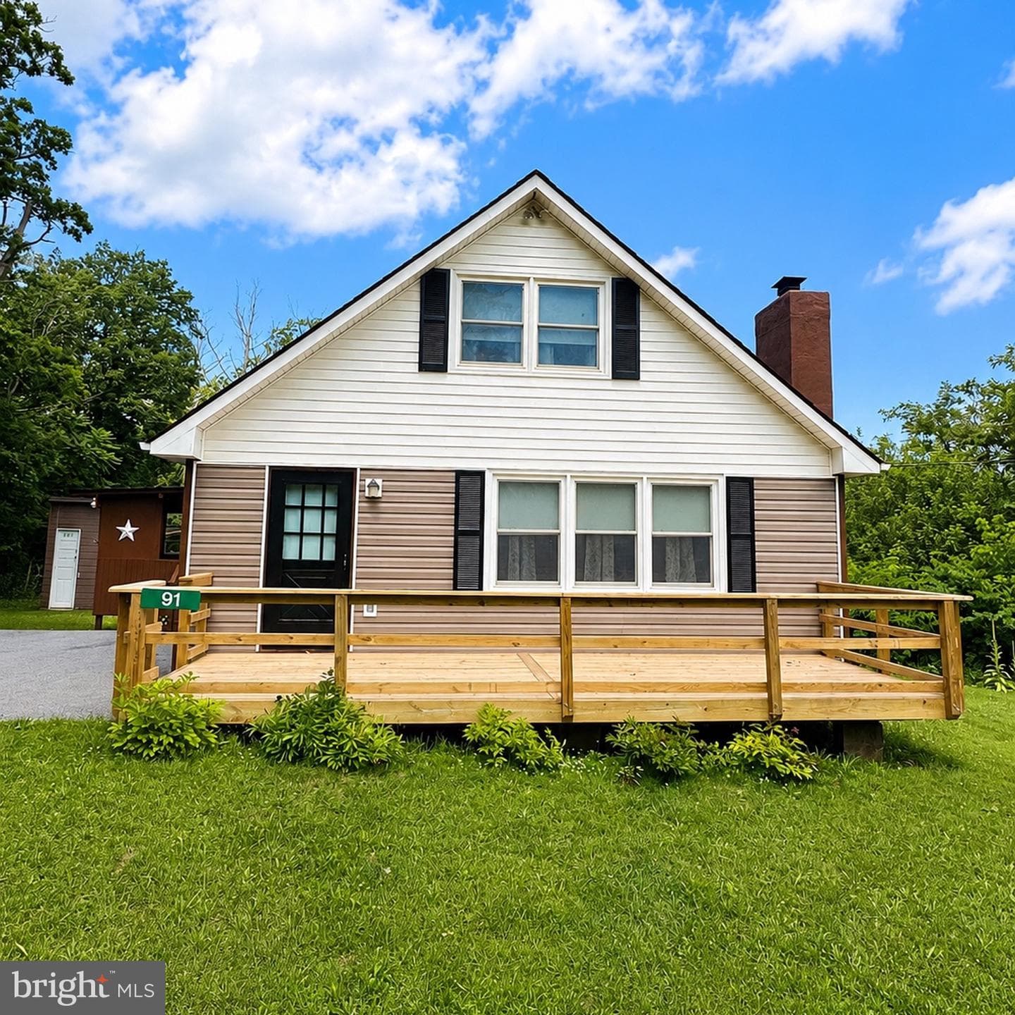 91 Lower View Rd, Strasburg