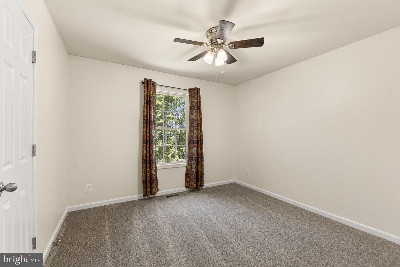 219 Woodpecker Way photo 20
