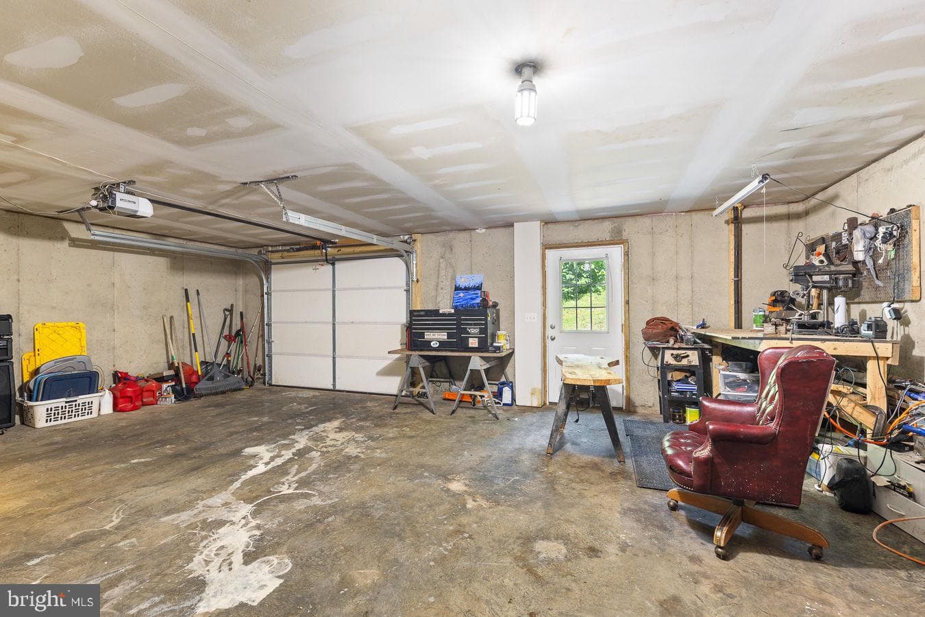 219 Woodpecker Way photo 29