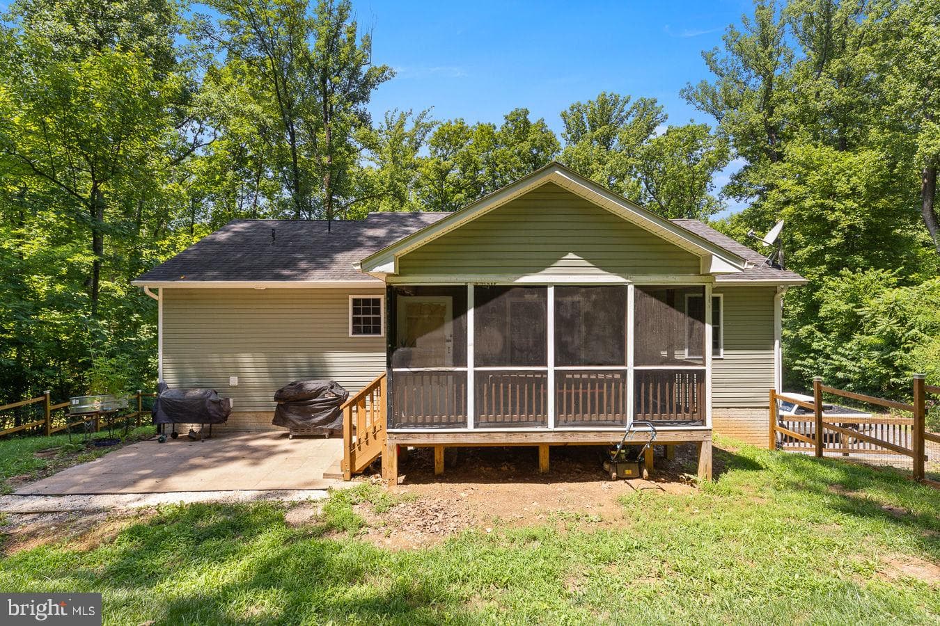 219 Woodpecker Way photo 33