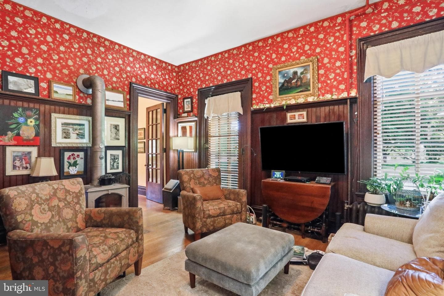236 Riverside Drive photo 38