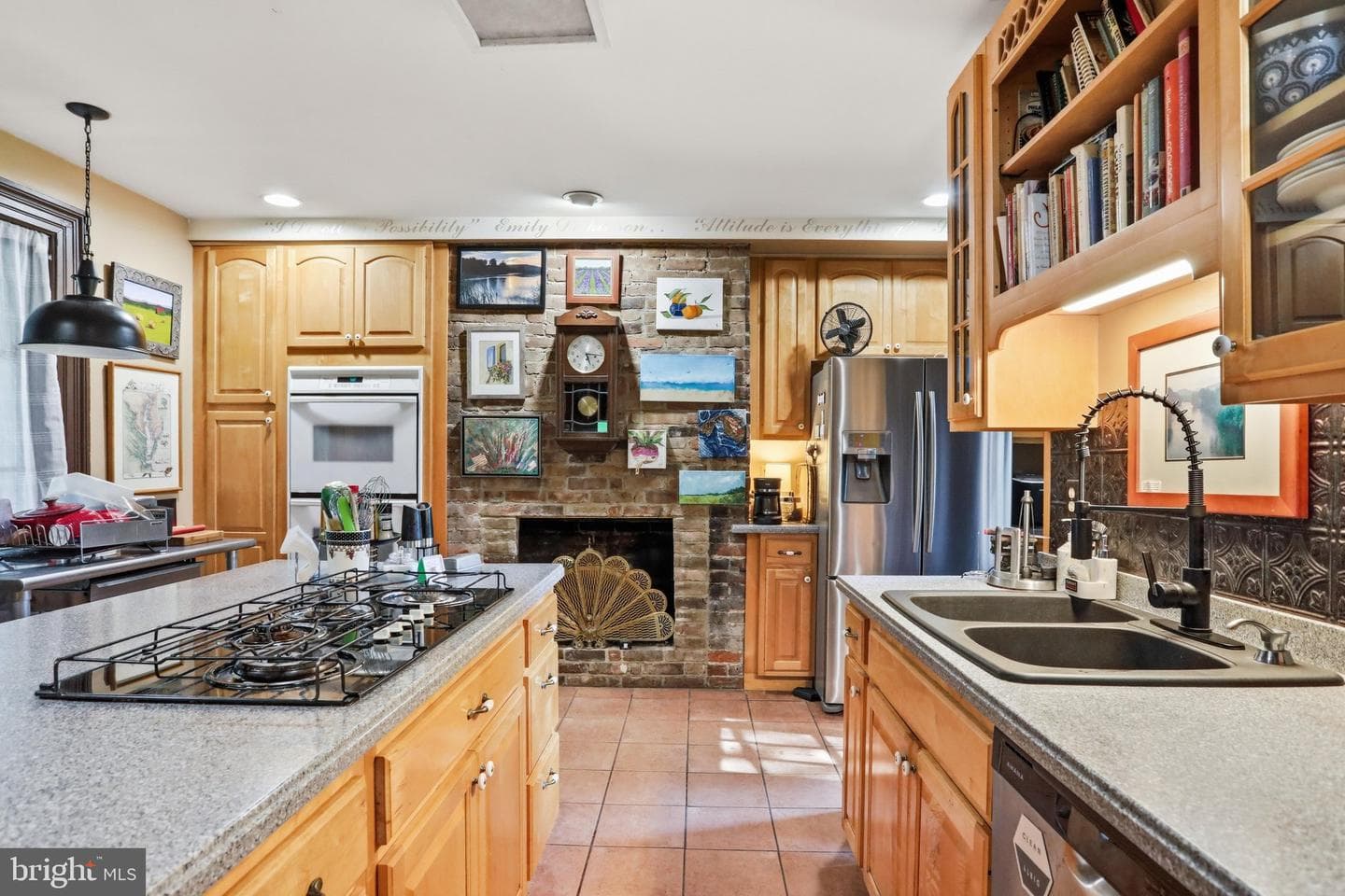 236 Riverside Drive photo 5