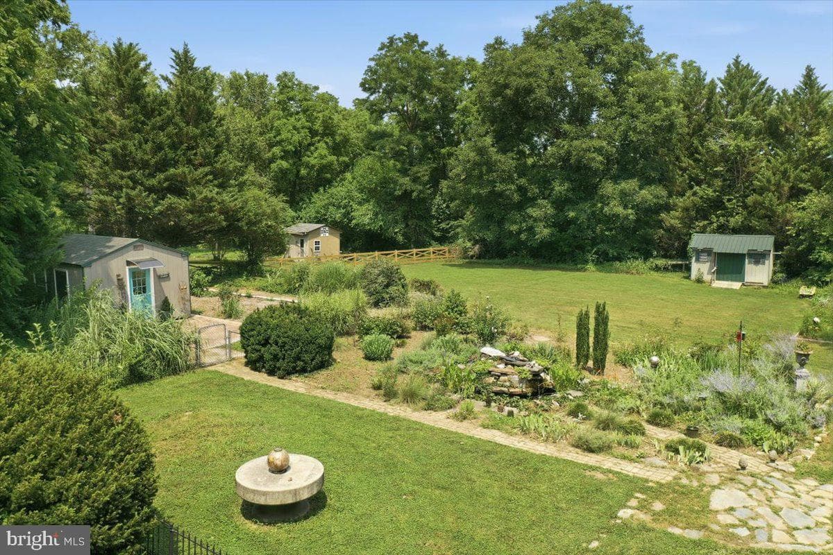 236 Riverside Drive photo 61