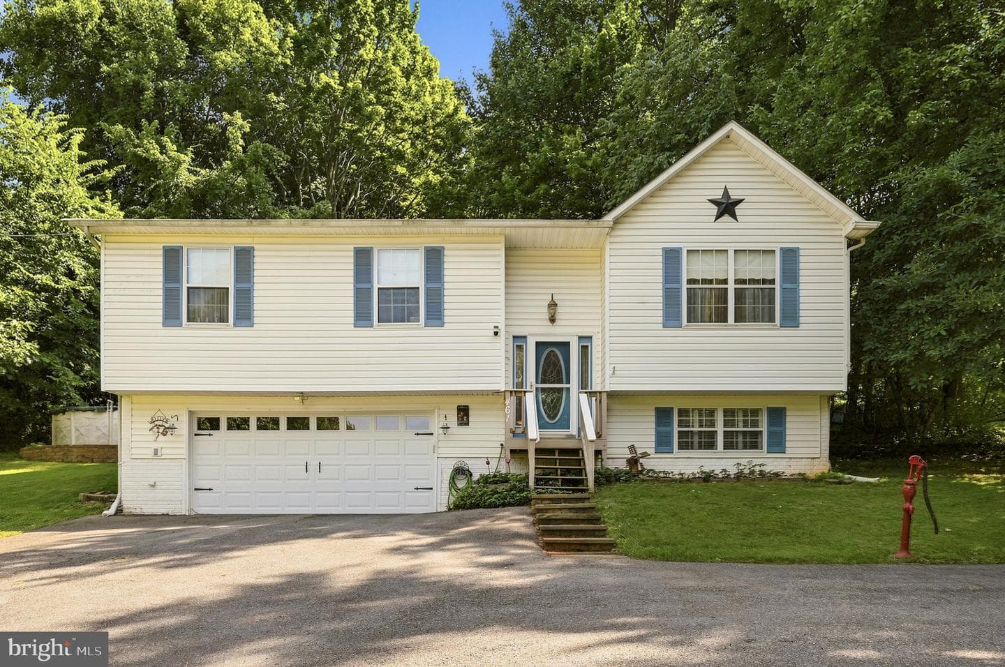 461 Rome Beauty Drive, Linden