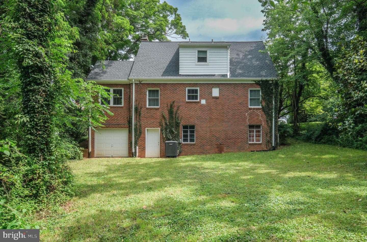 208 Salem Avenue, Front Royal