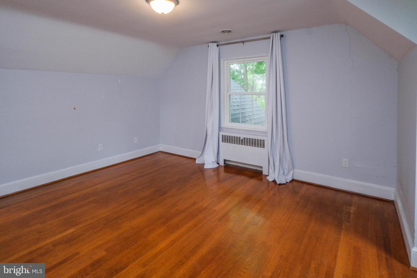 208 Salem Avenue photo 43