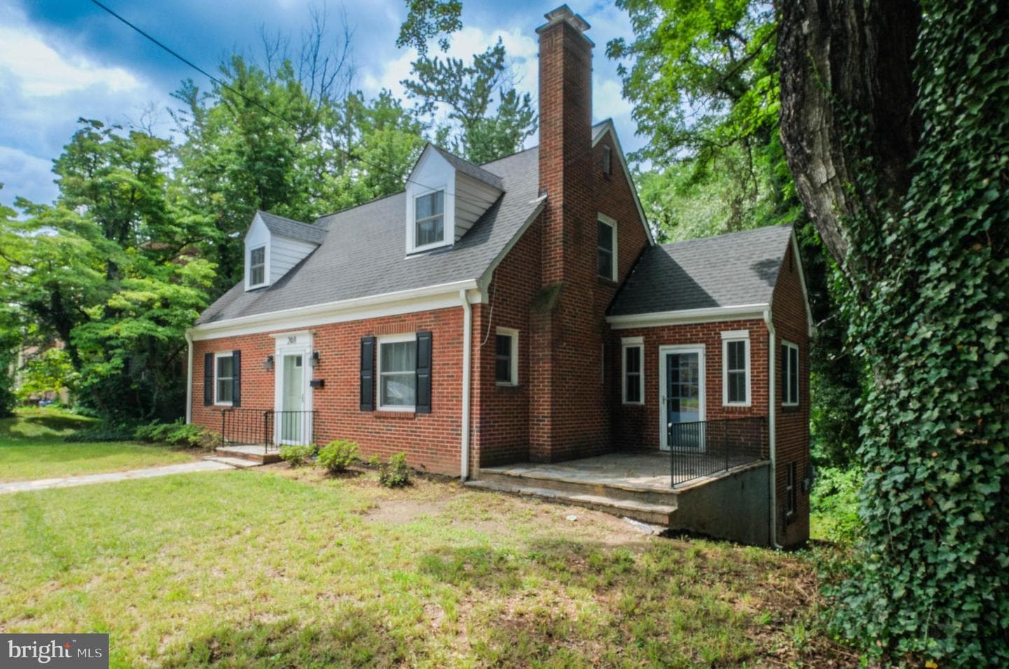 208 Salem Avenue photo 56