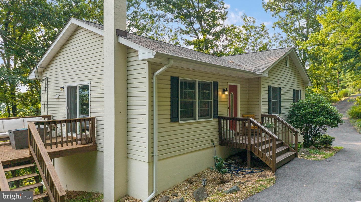 1336 Granny Smith Road, Linden