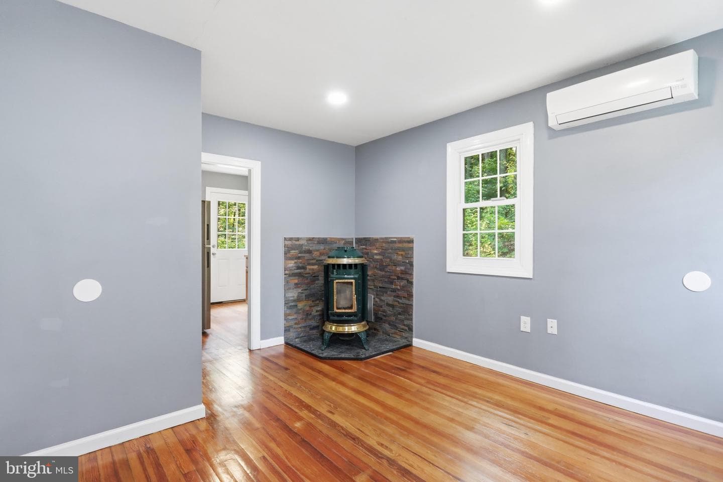 91 Acorn Nut Lane photo 8