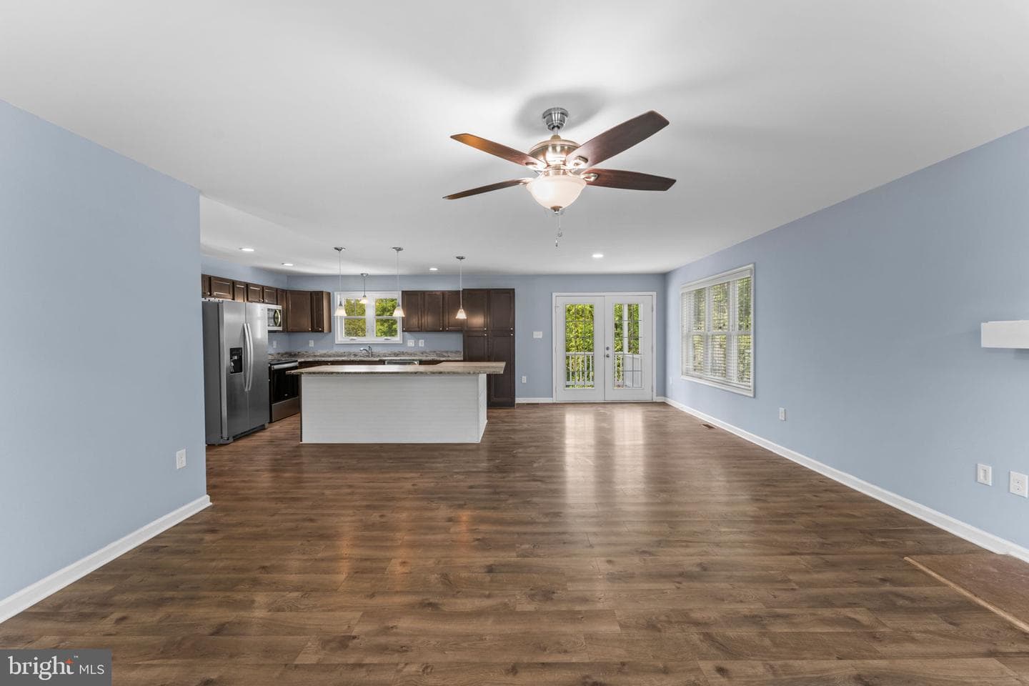 266 Riverside Drive photo 23