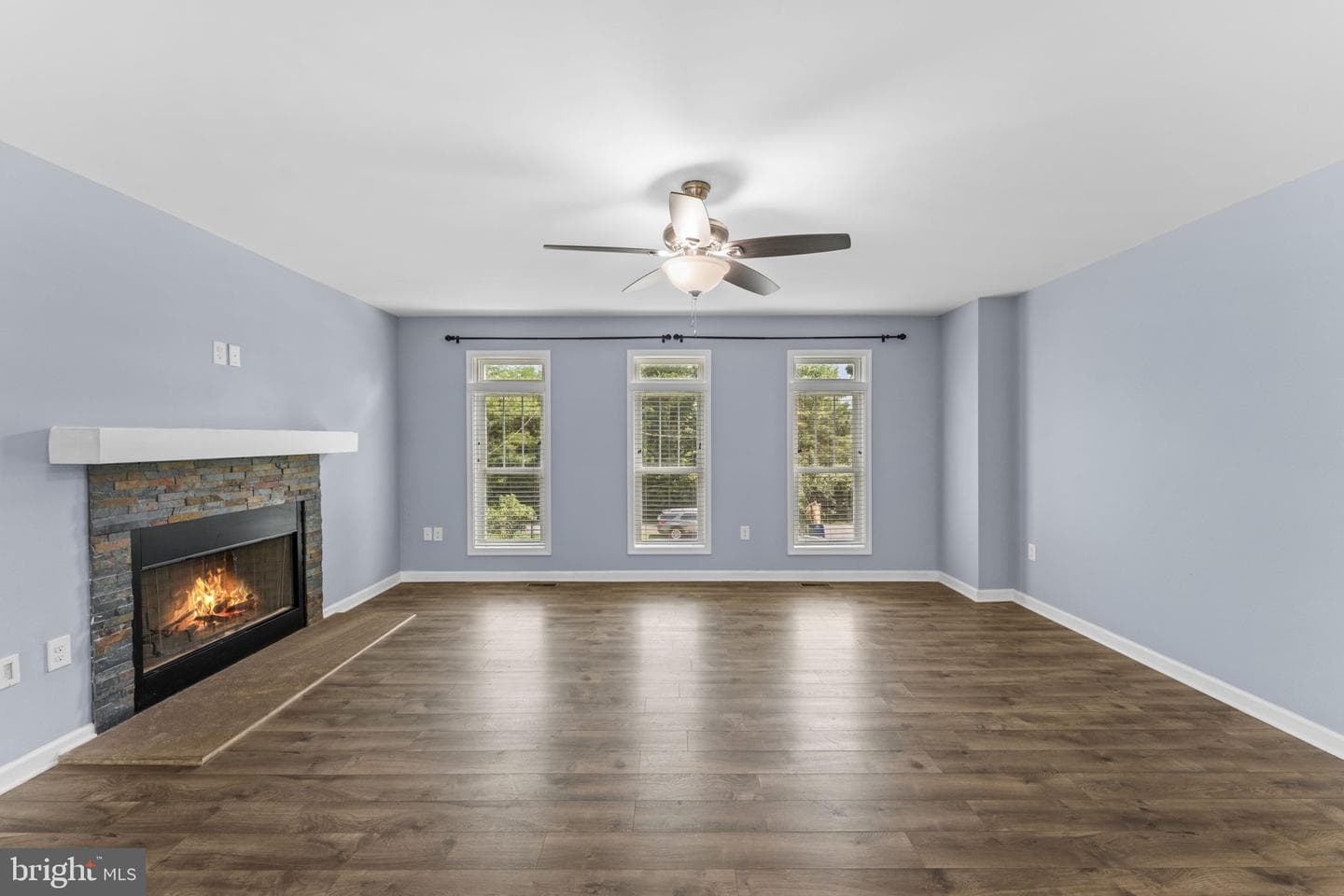266 Riverside Drive photo 24