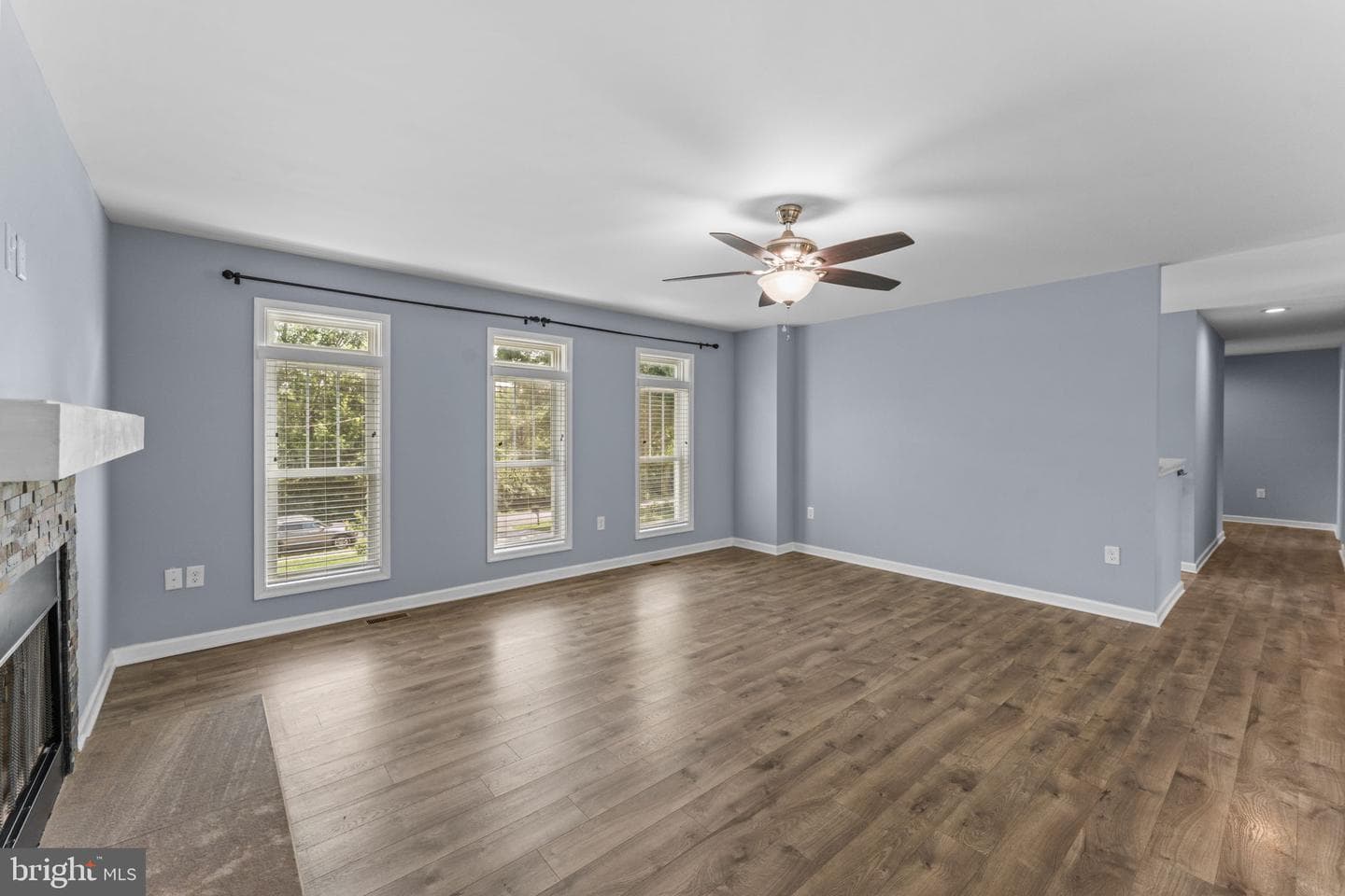 266 Riverside Drive photo 27
