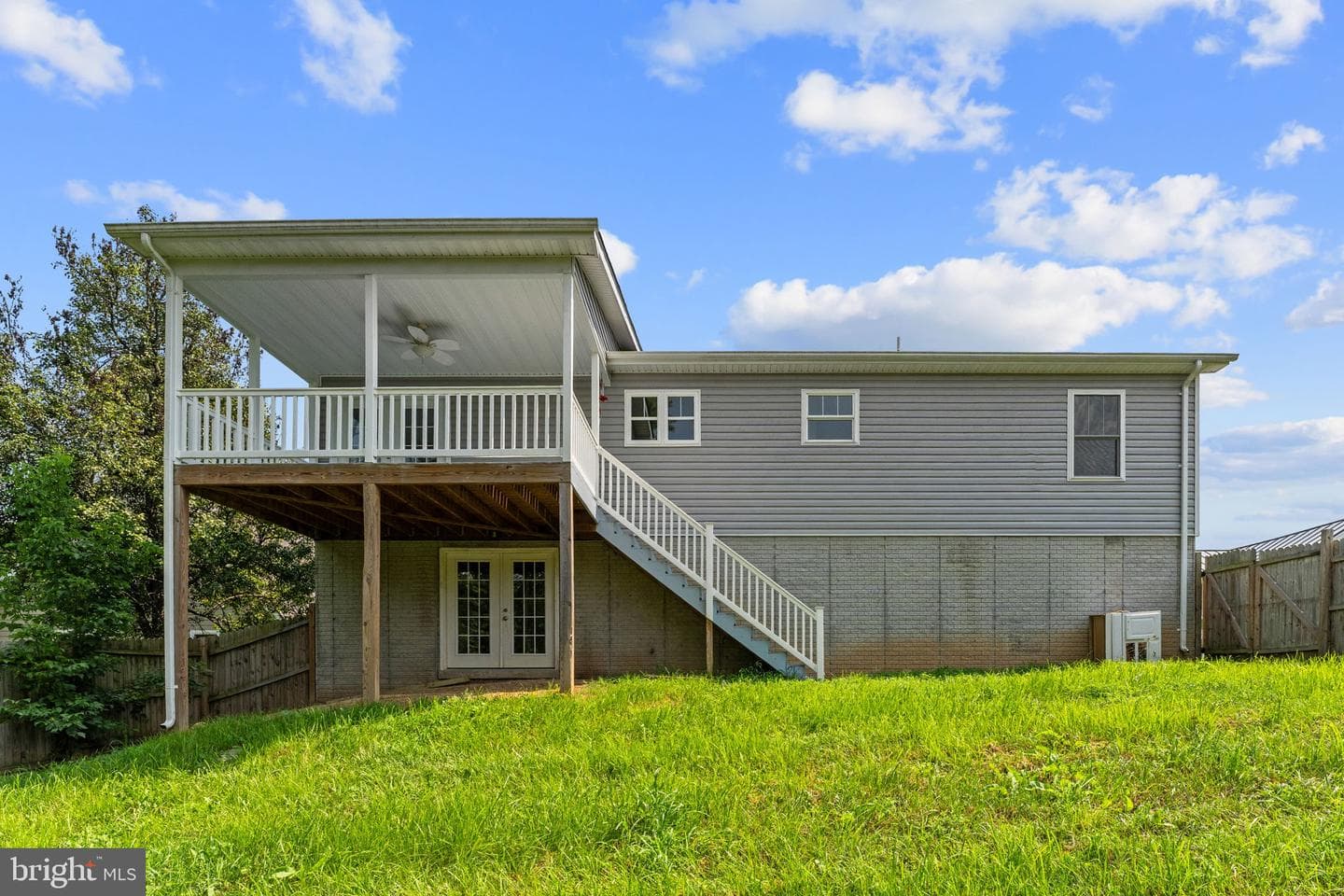 266 Riverside Drive photo 51