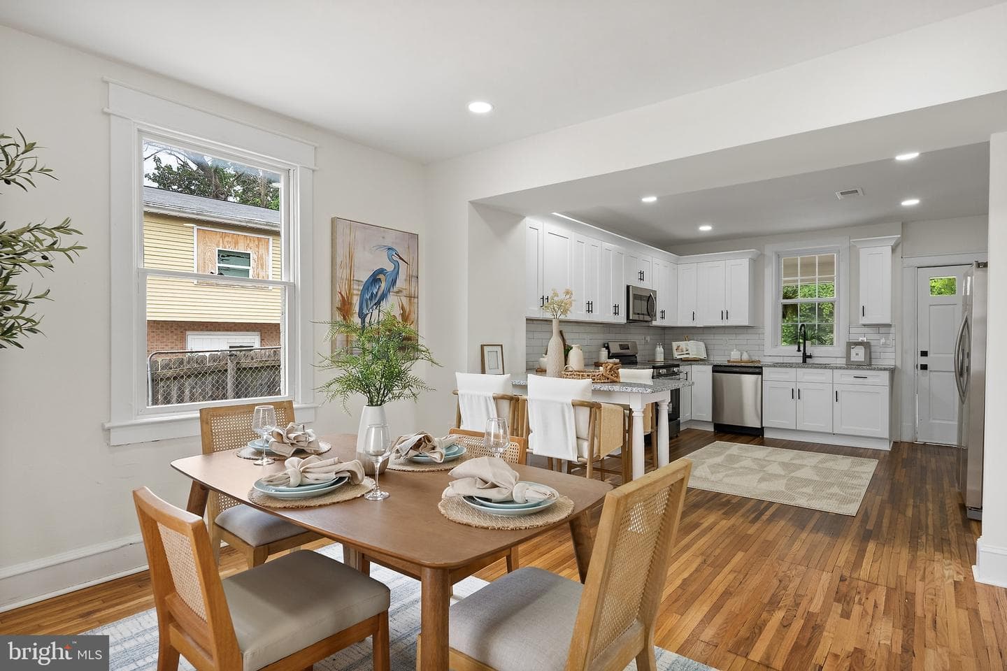 1101 Royal Avenue N photo 11