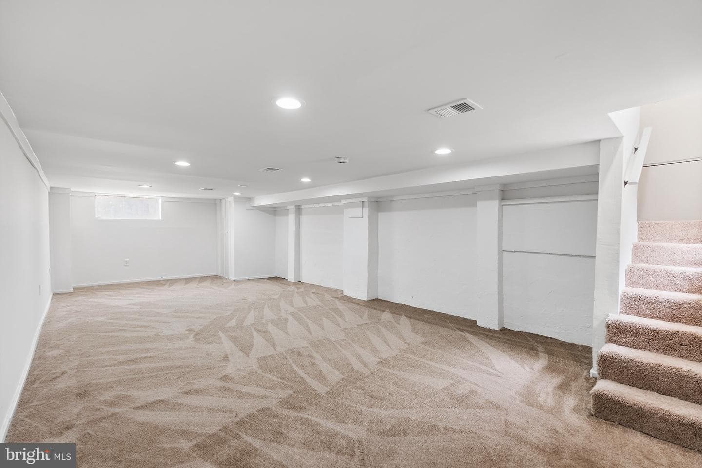 1101 Royal Avenue N photo 46