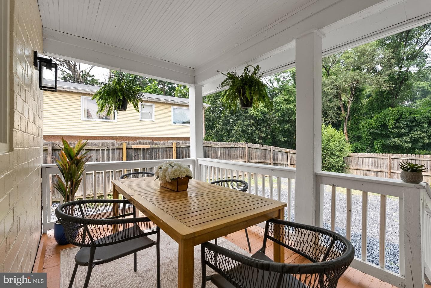 1101 Royal Avenue N photo 57