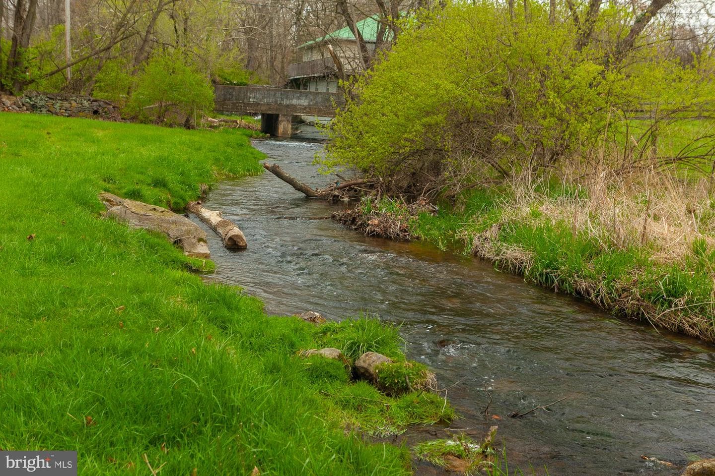 123 Old Mill Road photo 3
