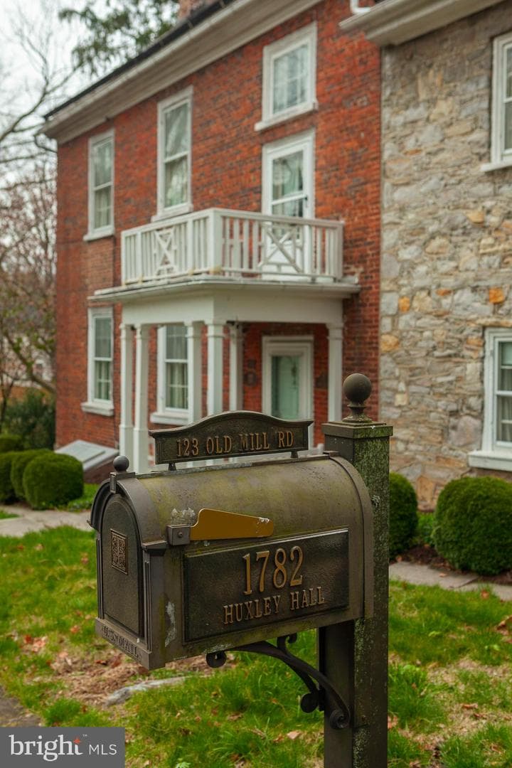 123 Old Mill Road photo 6