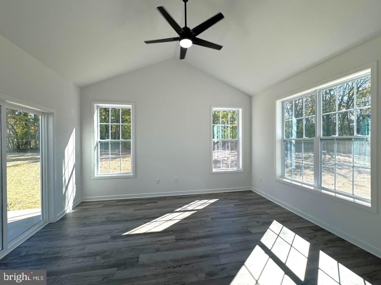 340 Glenaire Road photo 14