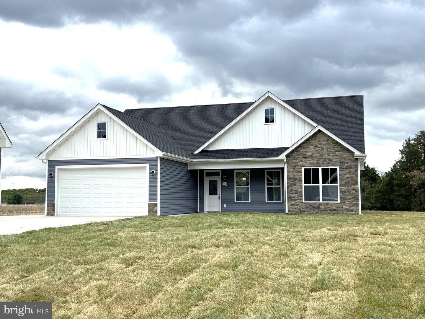 340 Glenaire Road photo 2