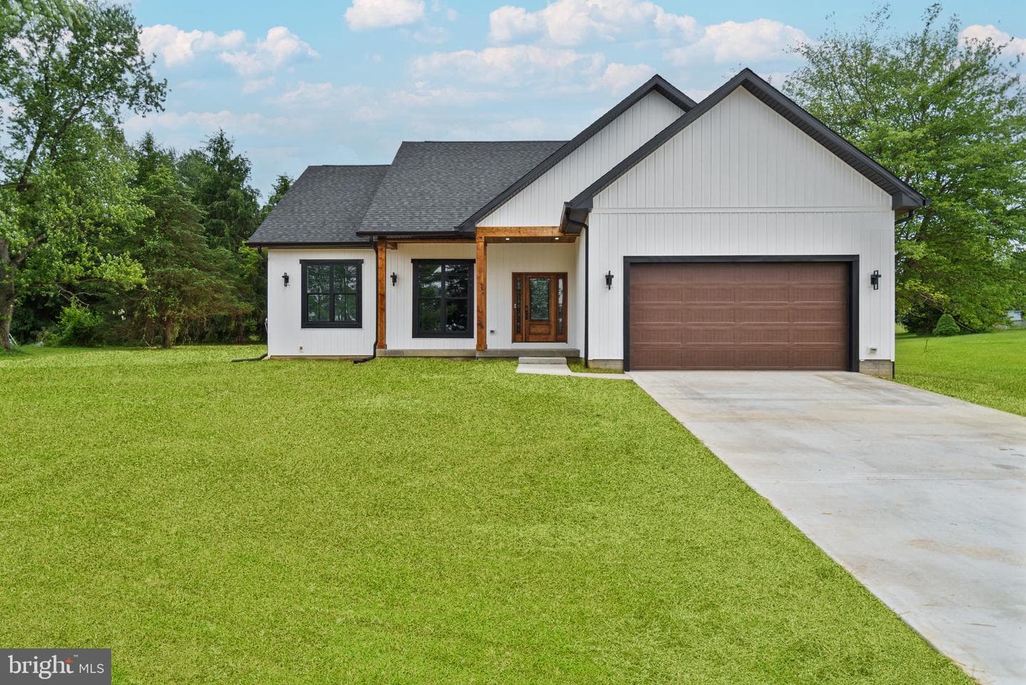 4054 Apple Harvest Drive, Hedgesville