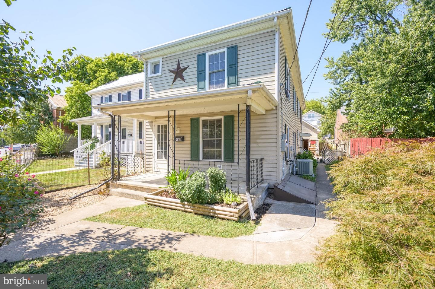 485 Porter Avenue photo 11