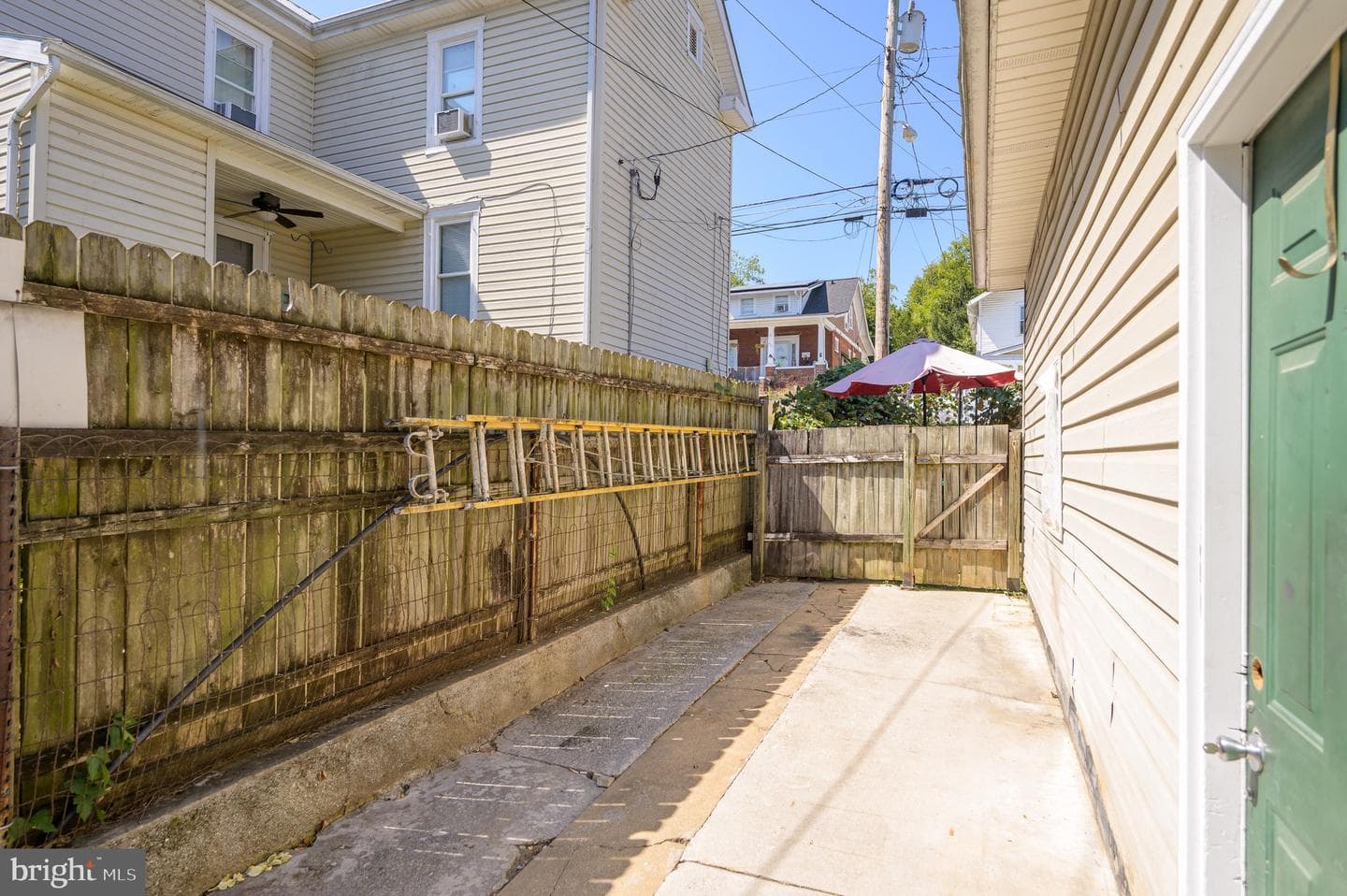 485 Porter Avenue photo 25
