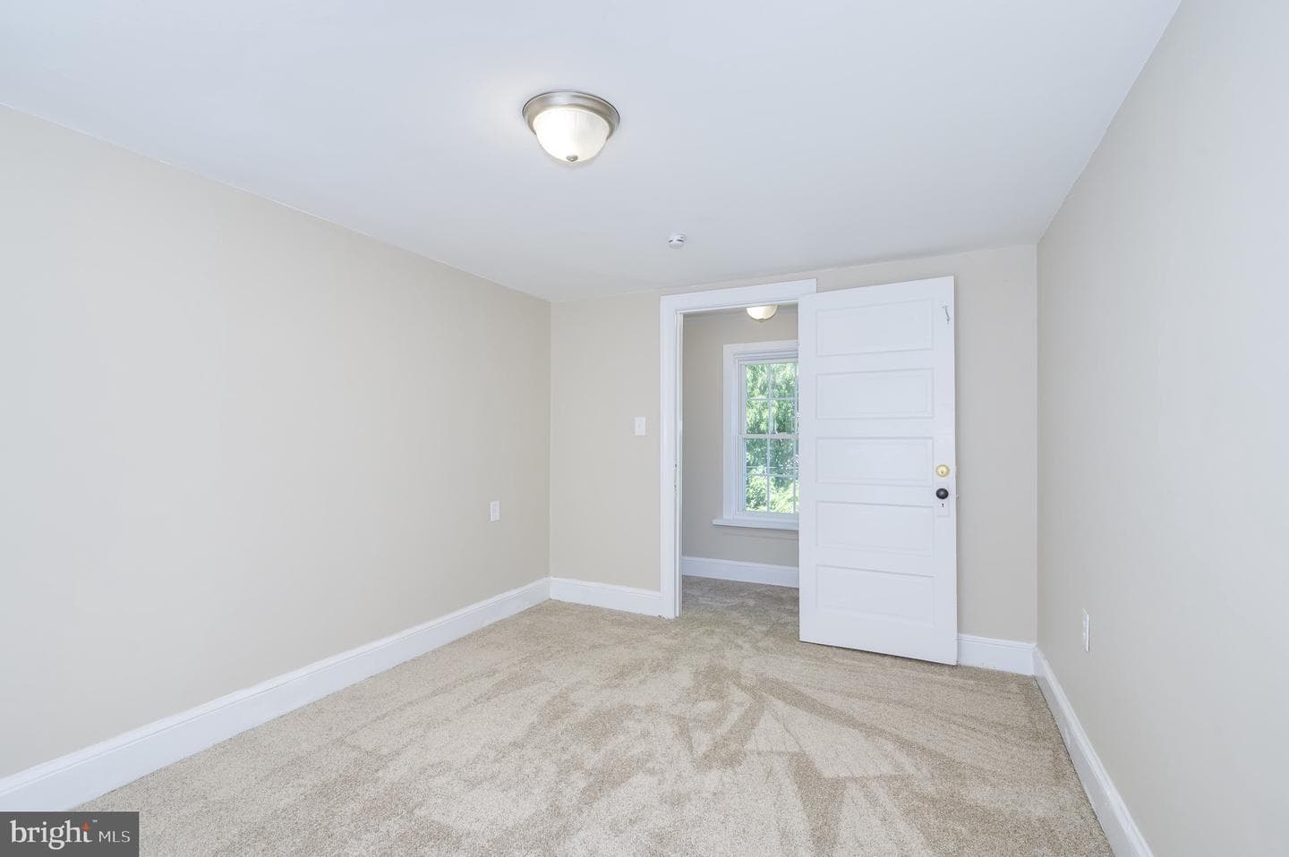 485 Porter Avenue photo 56