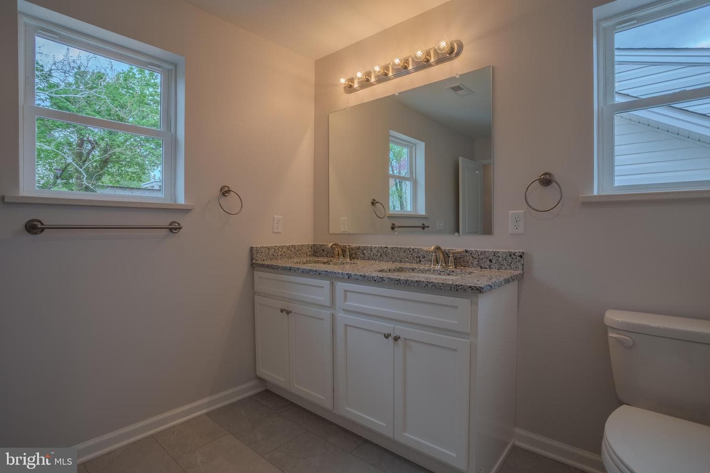517 S. Spring Street photo 25