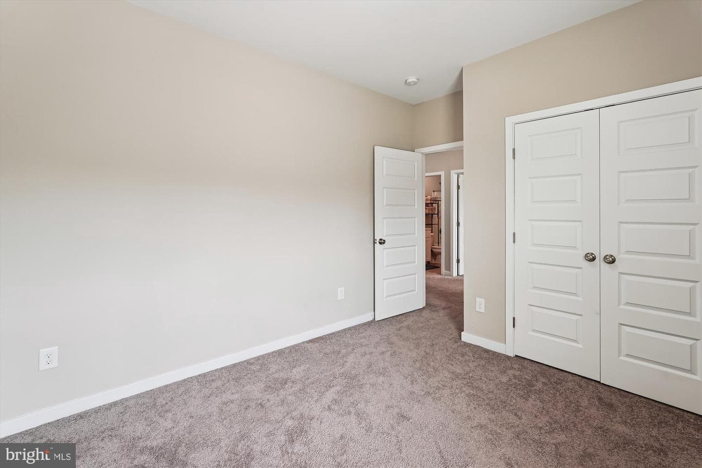 132 Sanibel Way photo 23