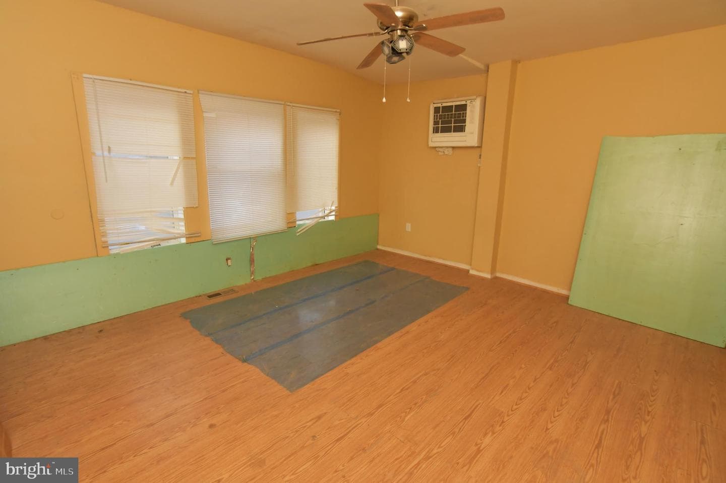 601 Second Street photo 14
